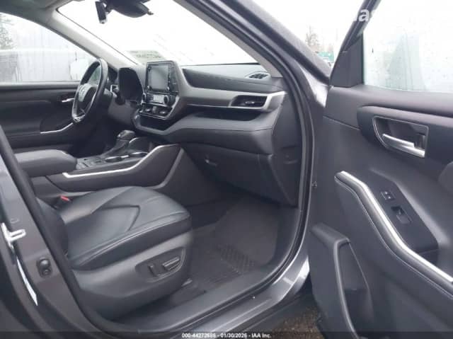 Toyota Highlander IV (U70) 2.5hyb AT 4WD