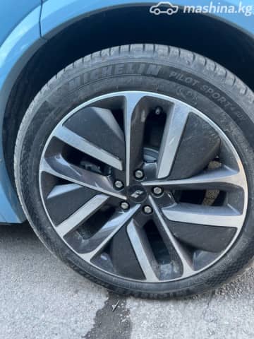 LiXiang L7 Рестайлинг 1.5hyb AT 4WD