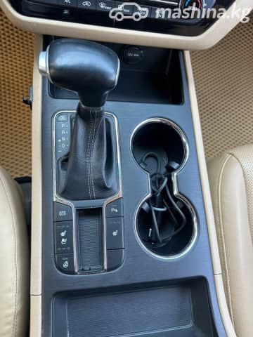 Kia Carnival III 2.2d AT
