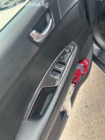 Kia K5 II 2.0 AT