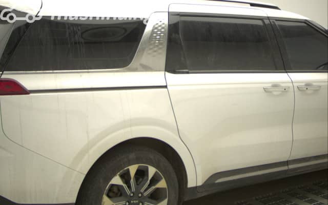 Kia Carnival IV 2.2d AT