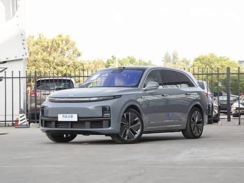 LiXiang L7 Рестайлинг 1.5hyb AT 4WD