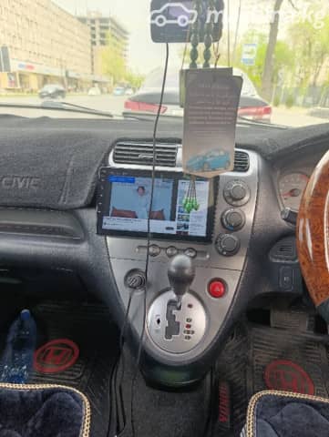 Honda Civic VII 1.6 AT