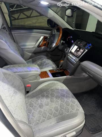 Toyota Camry VI (XV40) Рестайлинг 2.5 AT