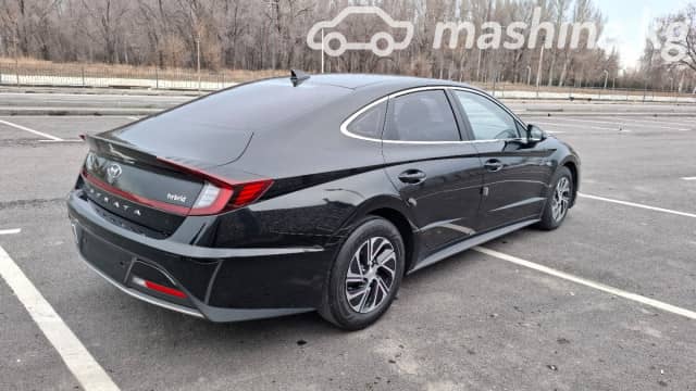 Hyundai Sonata VIII (DN8) 2.0hyb AT