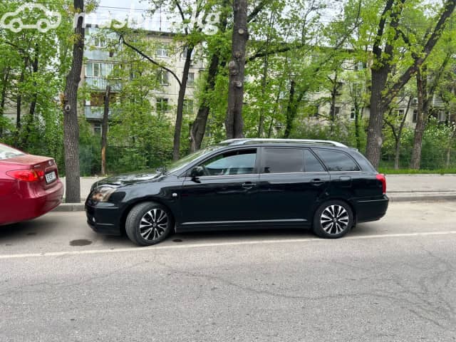 Toyota Avensis II 2.0 AT