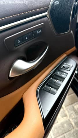 Lexus ES VII Рестайлинг 300h 2.5hyb CVT