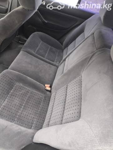 Volkswagen Golf IV 1.6 MT