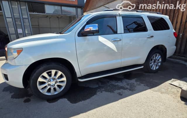 Toyota Sequoia II 5.7 AT 4WD