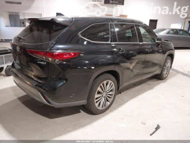 Toyota Highlander IV (U70) 2.5hyb AT 4WD