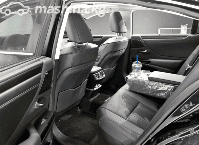 Lexus ES VII Рестайлинг 300h 2.5hyb CVT