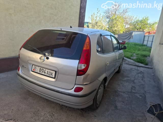 Nissan Almera Tino 1.8 MT