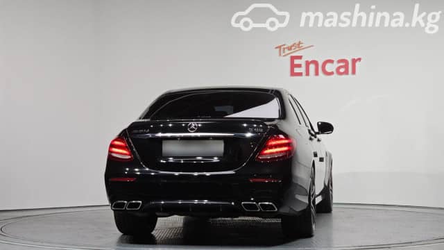 Mercedes-Benz E-Класс AMG V (W213) 63 AMG 4.0 AT 4WD
