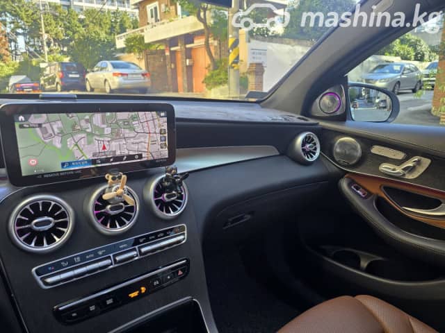 Mercedes-Benz GLC II (X254) 300 2.0 AT 4WD
