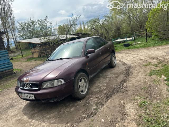 Audi A4 I (B5) Рестайлинг 1.6 MT