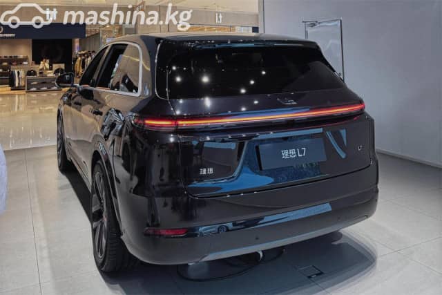 LiXiang L7 Рестайлинг 1.5hyb AT 4WD
