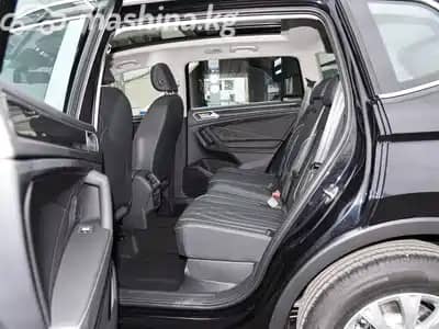 Volkswagen Tiguan III (China Market) 2.0 AMT