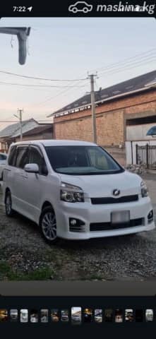 Toyota Voxy II (R70) Рестайлинг 2.0 CVT 4WD