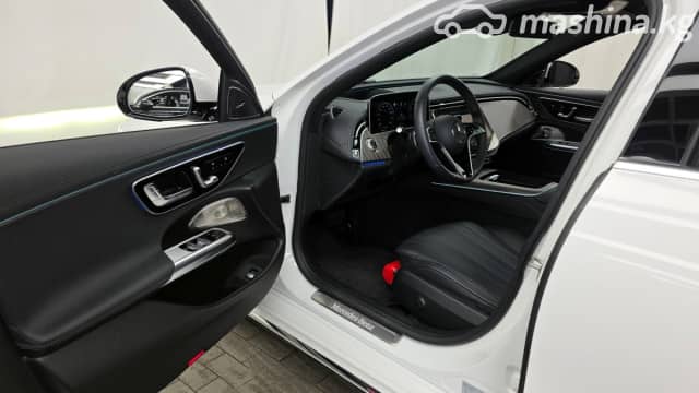 Mercedes-Benz E-Класс VI (W214, S214) 300 2.0 AT 4WD