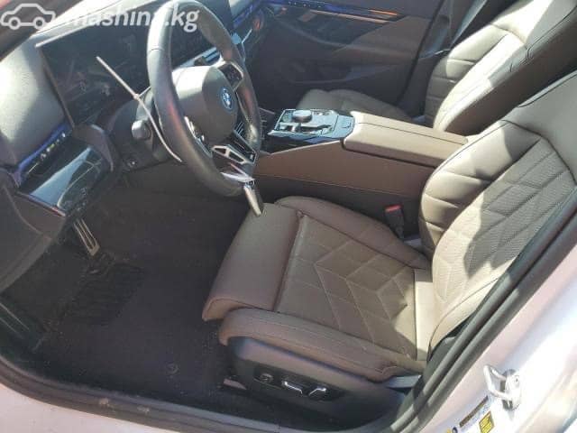 BMW 5 серии VIII (G60/G61/G68) 550e xDrive 3.0hyb AT 4WD