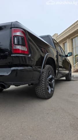 RAM 1500 V Quad Cab 5.7 AT 4WD