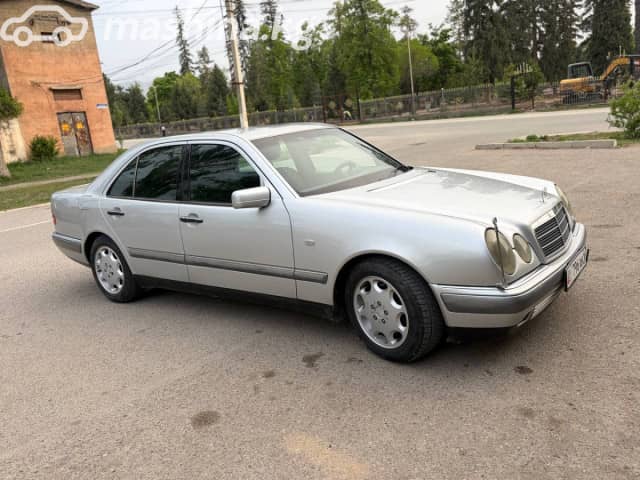 Mercedes-Benz E-Класс II (W210, S210) 320 3.2 AT