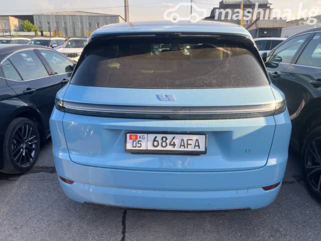 LiXiang L7 Рестайлинг 1.5hyb AT 4WD