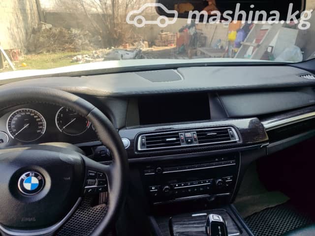 BMW 7 серии V (F01/F02/F04) 750i 4.4 AT