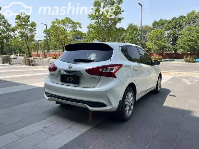 Nissan Tiida II (China Market) 1.6 CVT