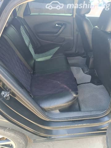 Volkswagen Polo V Рестайлинг 1.6 AT