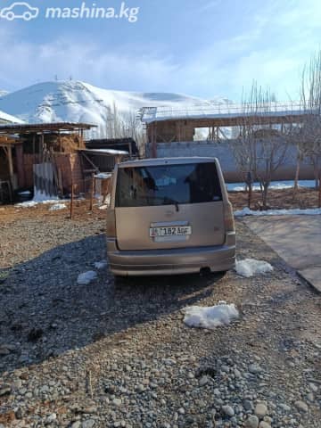 Toyota bB I Рестайлинг 1.3 AT