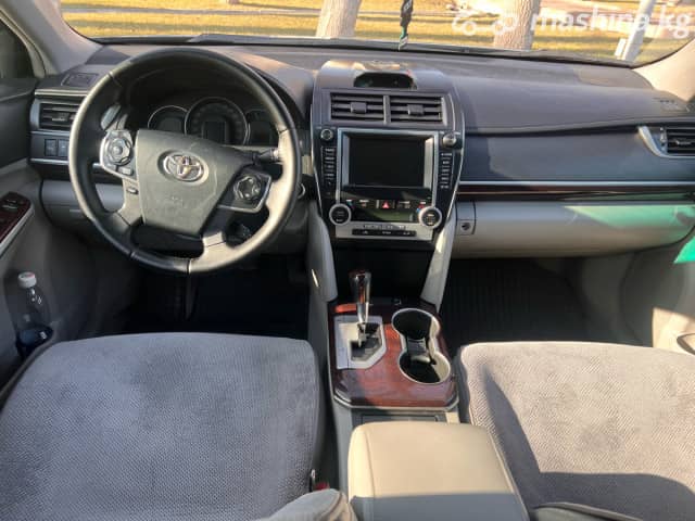 Toyota Camry VII (XV50) 2.5 AT