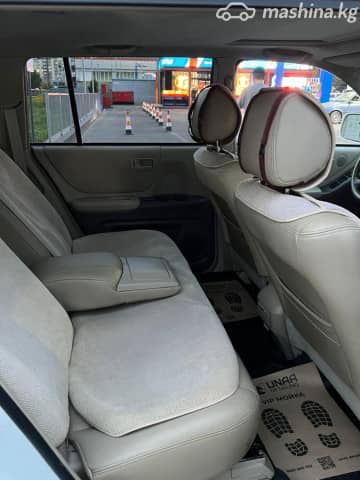 Toyota Highlander I (U20) Рестайлинг 3.3 AT 4WD