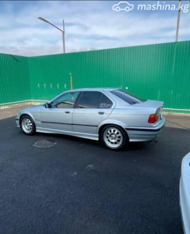 BMW 3 серии III (E36) 318i 1.8 MT