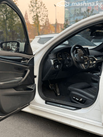 BMW 5 серии VII (G30/G31) 520d xDrive 2.0d AT 4WD