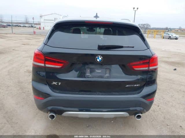 BMW X1 II (F48) Рестайлинг 28i xDrive 2.0 AT 4WD