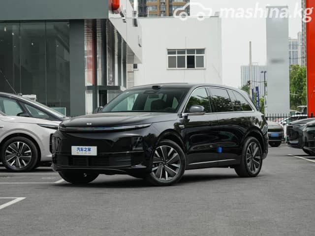LiXiang L6 1.5hyb AT 4WD