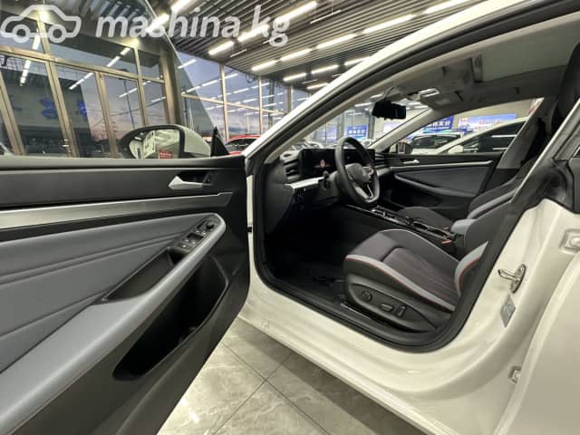 Volkswagen Polo Plus (China Market) 1.5 AT