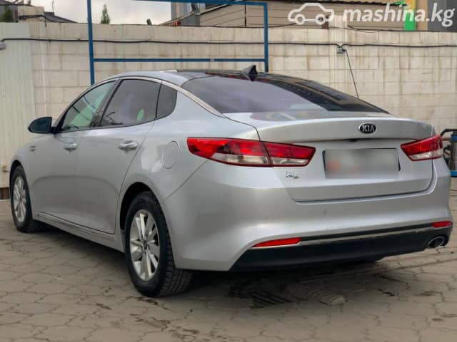 Kia K5 II 2.0 AT