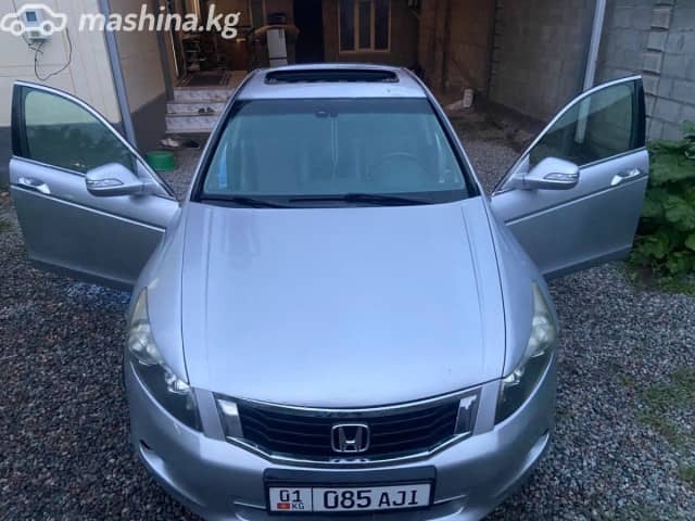 Honda Accord VII Рестайлинг 2.0 AT 4WD
