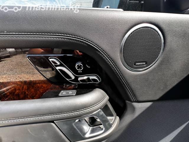 Land Rover Range Rover IV Рестайлинг 3.0 AT 4WD
