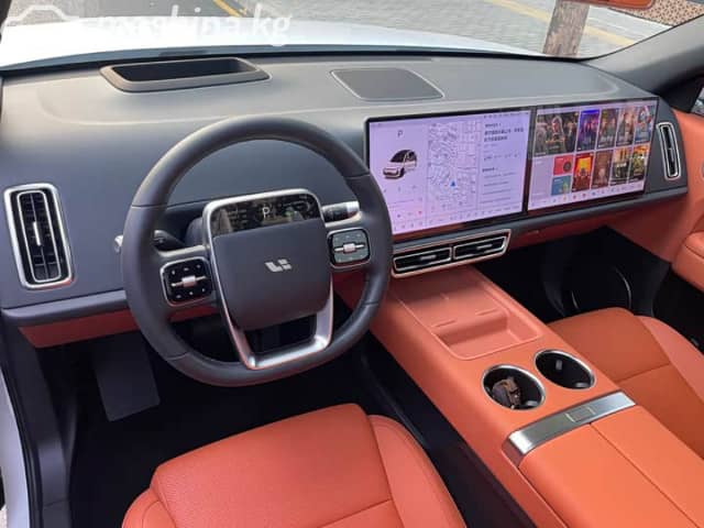 LiXiang L6 1.5hyb AT 4WD