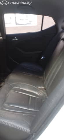 Kia K5 I 2.0 AT