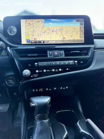 Lexus ES VII Рестайлинг 300h 2.5hyb CVT
