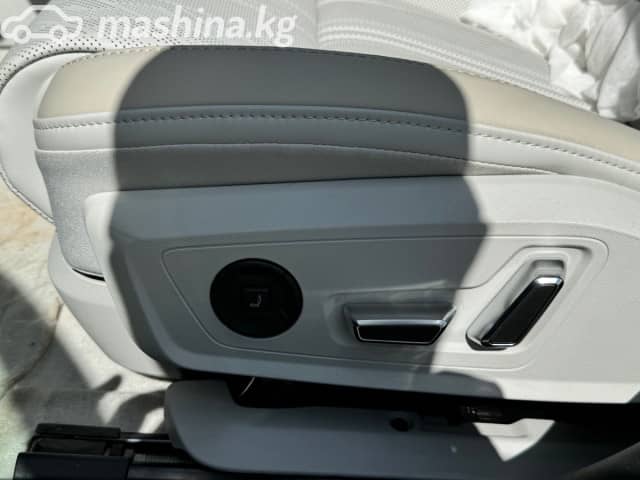 Audi A6 V (C8) Рестайлинг 55 TFSI e Long 2.0hyb AMT 4WD