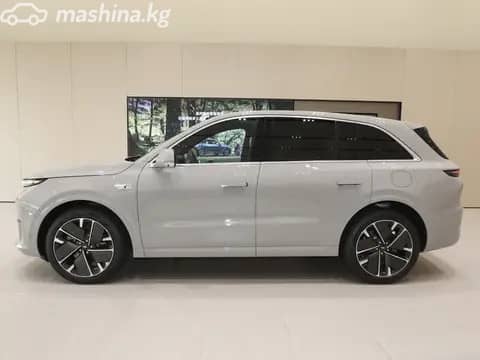 LiXiang L6 1.5hyb AT 4WD