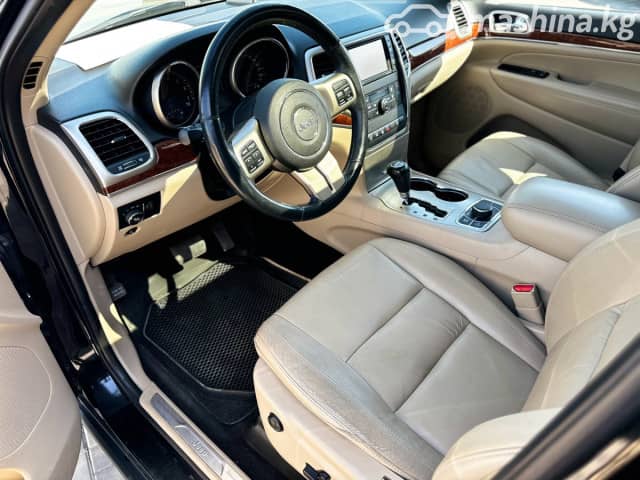 Jeep Grand Cherokee IV (WK2) 5.7 AT 4WD