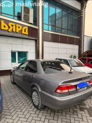 Honda Accord VI 1.8 AT
