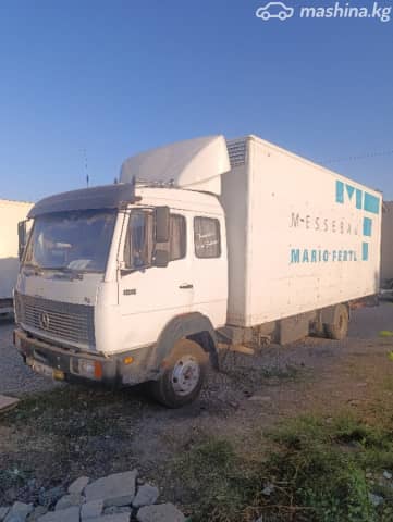 Mercedes-Benz Фургон (6х2)