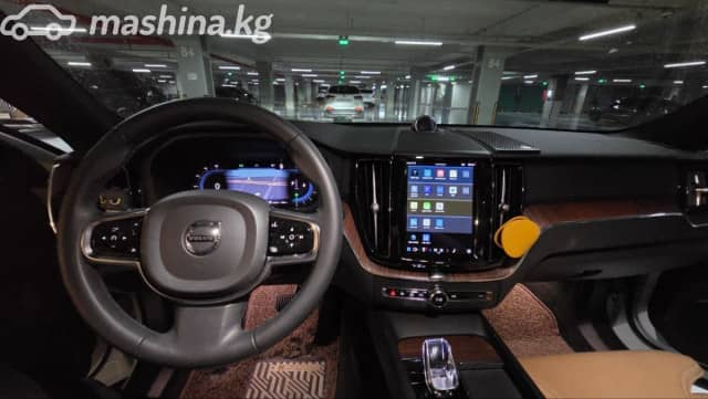 Volvo XC60 II Рестайлинг 2.0 AT 4WD